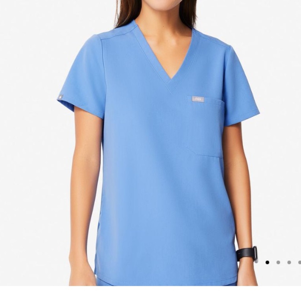 Ceil Blue Catarina One-Pocket Scrub Top